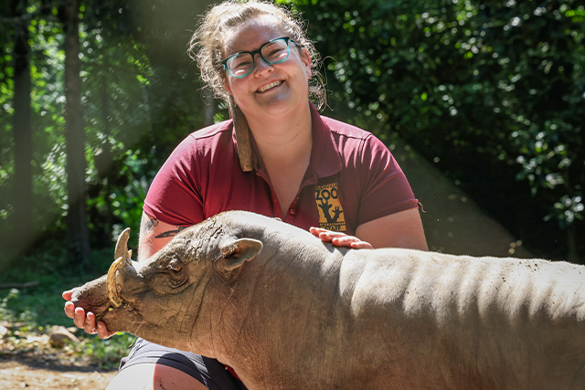 Chelsea Lee, Hoofstock Keeper