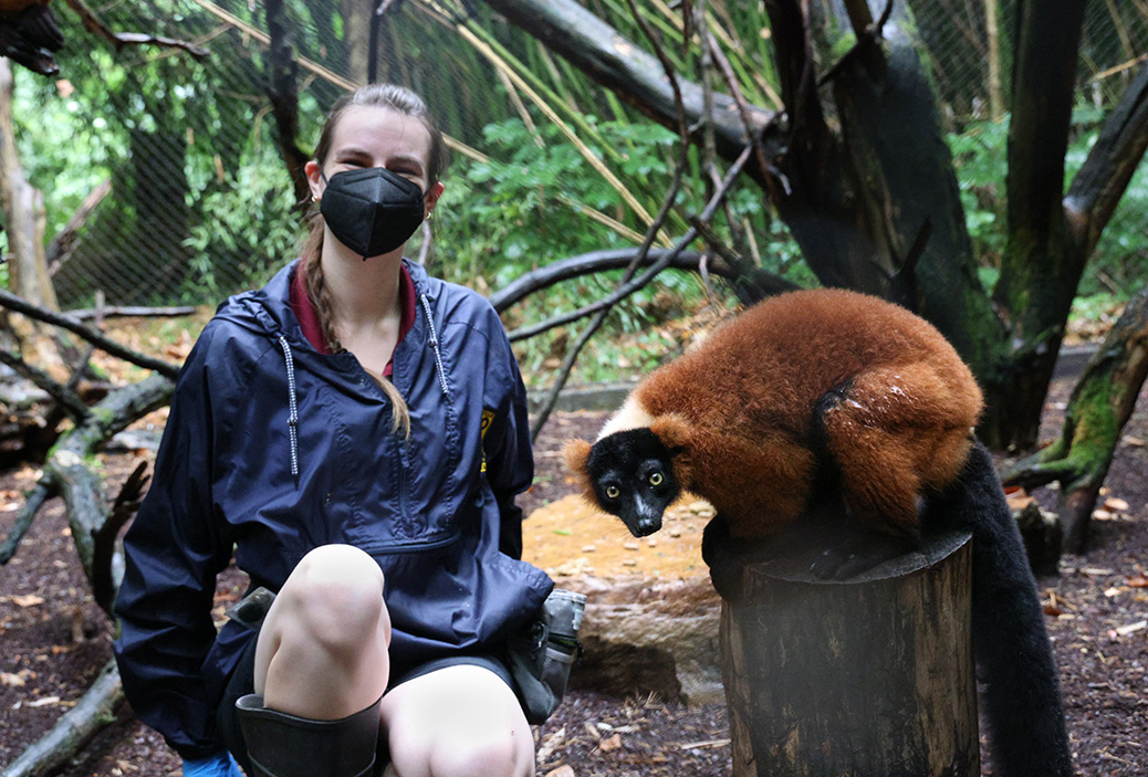 Tatum Davis, Primate Keeper